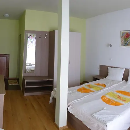 Guest house Rosa *