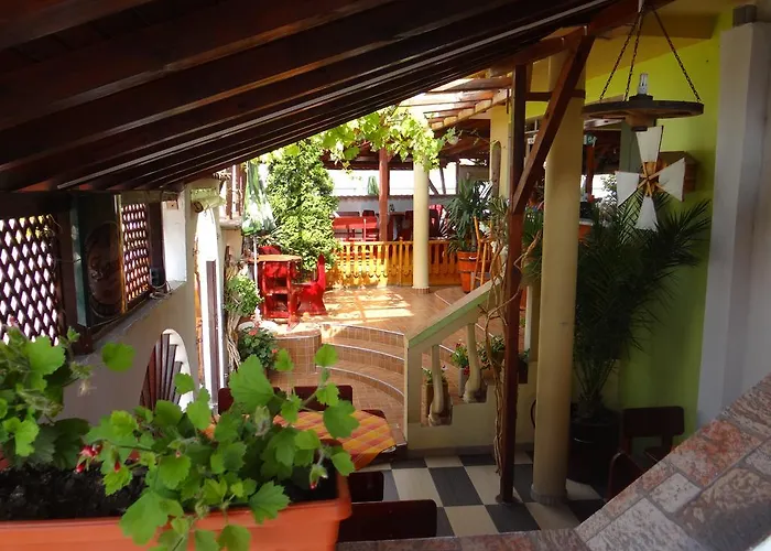 Rosa בית הארחה